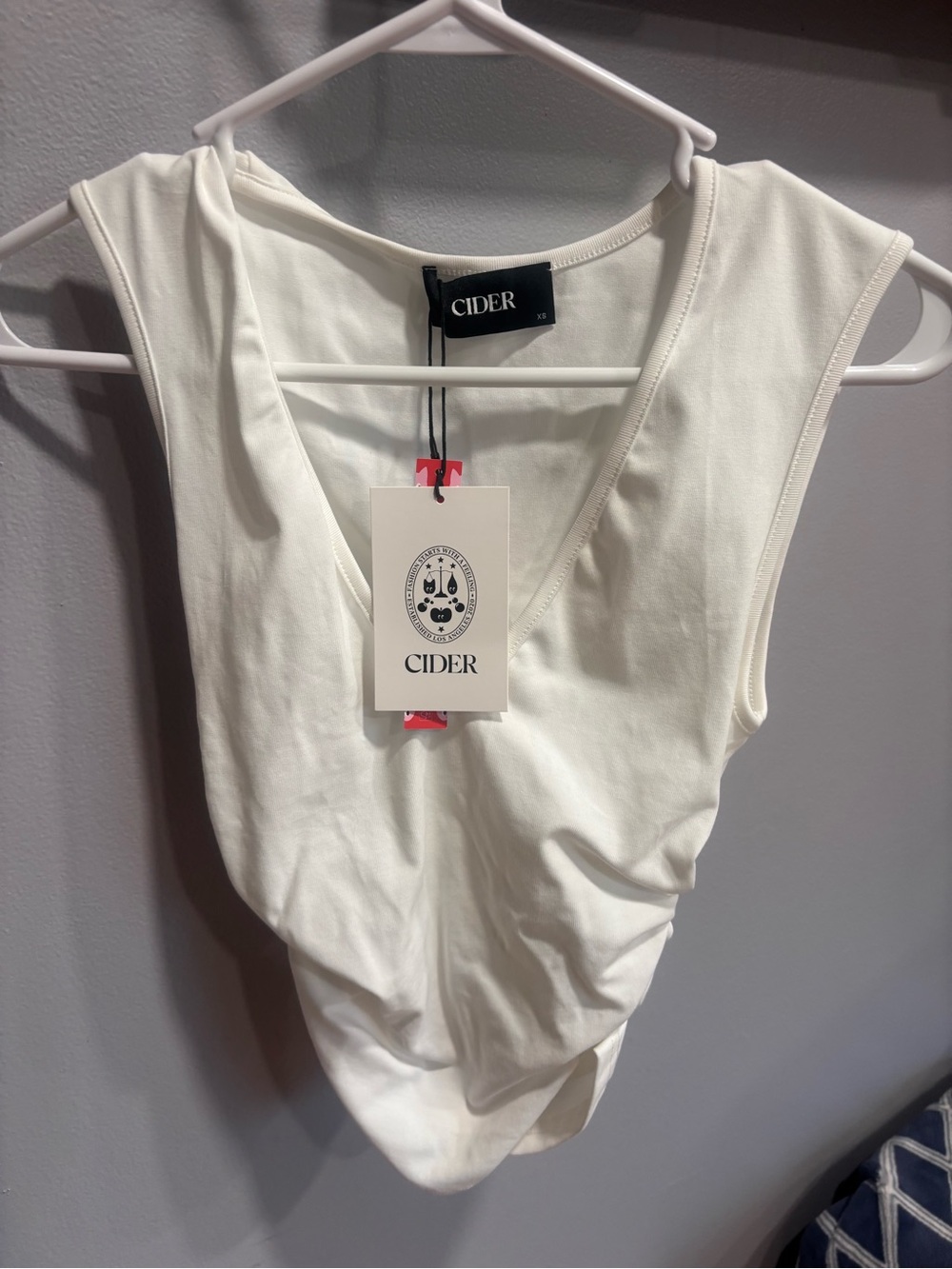 Cider Cream Ruched V-Neck Top XS NWT